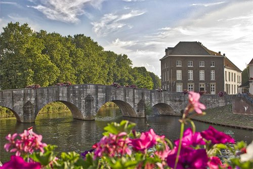 Wat te doen in Roermond | Van de Munsterkerk tot de Kasteeltuinen van